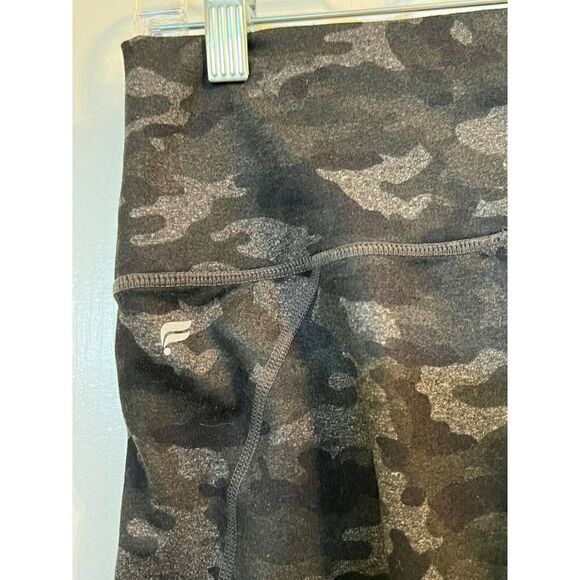 Fabletics PowerHold Leggings Pocket Camo - Picture 9 of 9